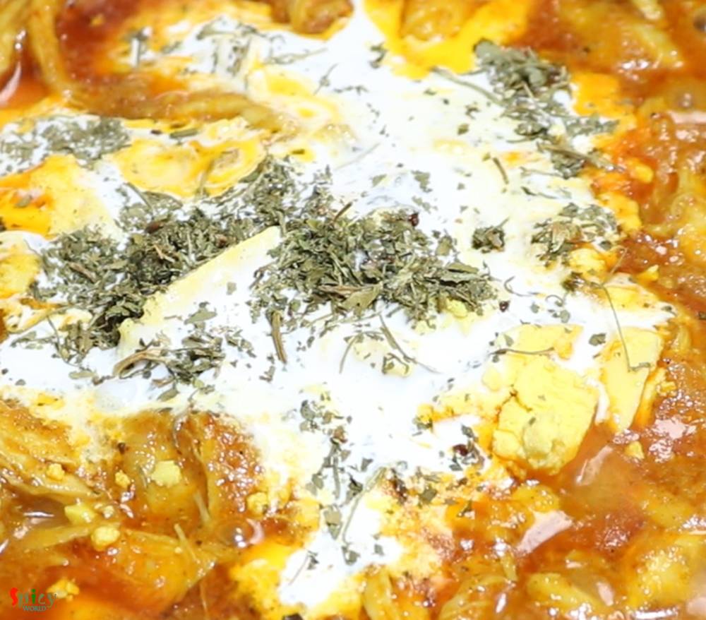 Cooking Step: Chicken Bharta (Kolkata style)