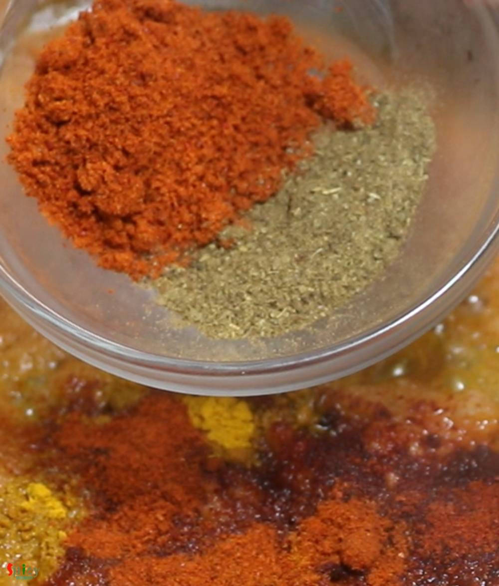 Cooking Step: Chicken Bharta (Kolkata style)