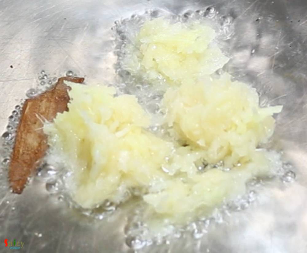 Cooking Step: Chicken Bharta (Kolkata style)