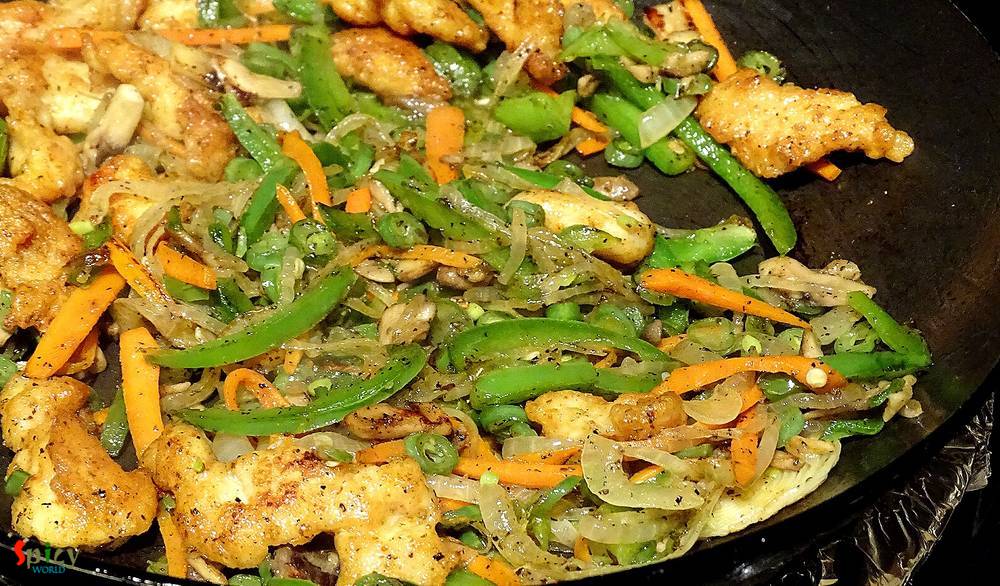 Cooking Step: Chicken Hakka Noodles Cooking Step: Chicken Hakka Noodles