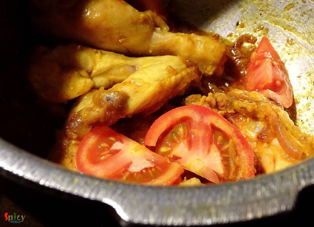Cooking Step: Chicken do Rangeela / Double colored Chicken Cooking Step: Chicken do Rangeela / Double colored Chicken