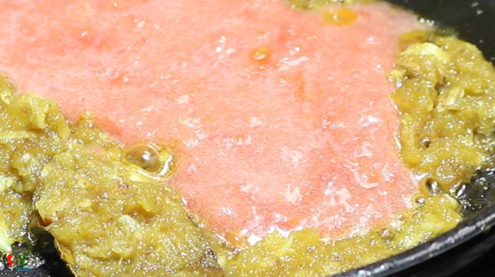 Cooking Step: Chingri Macher Malai Curry / Prawn curry with Coconut Milk Cooking Step: Chingri Macher Malai Curry / Prawn curry with Coconut Milk