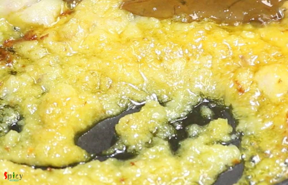 Cooking Step: Chingri Macher Malai Curry / Prawn curry with Coconut Milk Cooking Step: Chingri Macher Malai Curry / Prawn curry with Coconut Milk