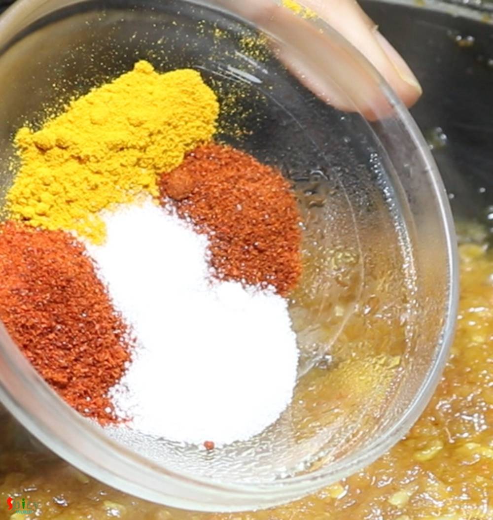 Cooking Step: Chingri Macher Malai Curry / Prawn curry with Coconut Milk Cooking Step: Chingri Macher Malai Curry / Prawn curry with Coconut Milk