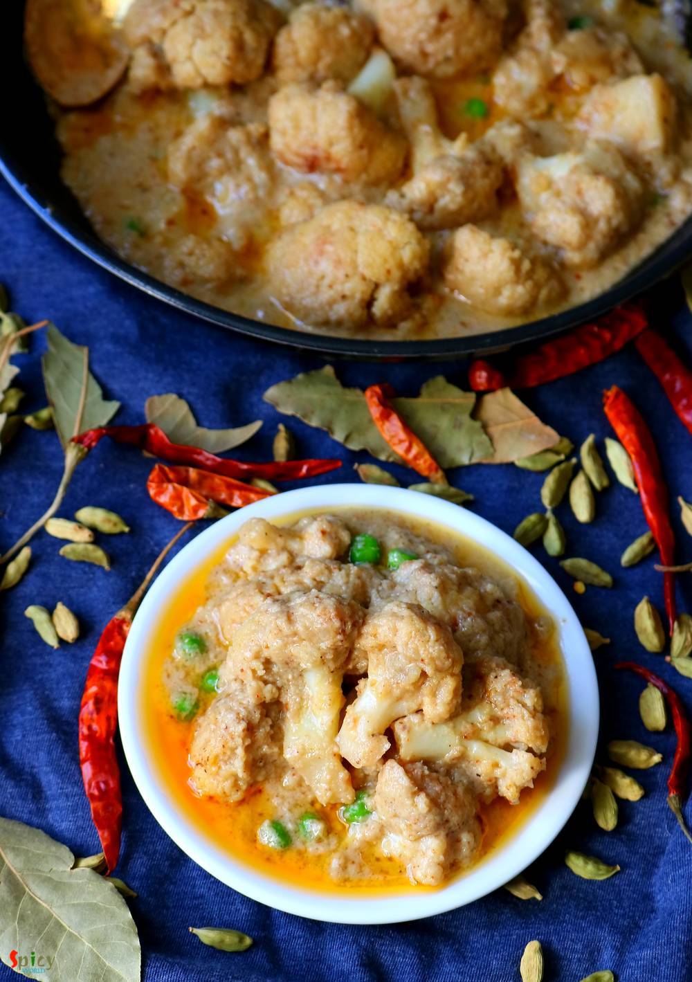Cooking Step: Fulkopir Rezala / Mughlai Cauliflower Gravy Cooking Step: Fulkopir Rezala / Mughlai Cauliflower Gravy
