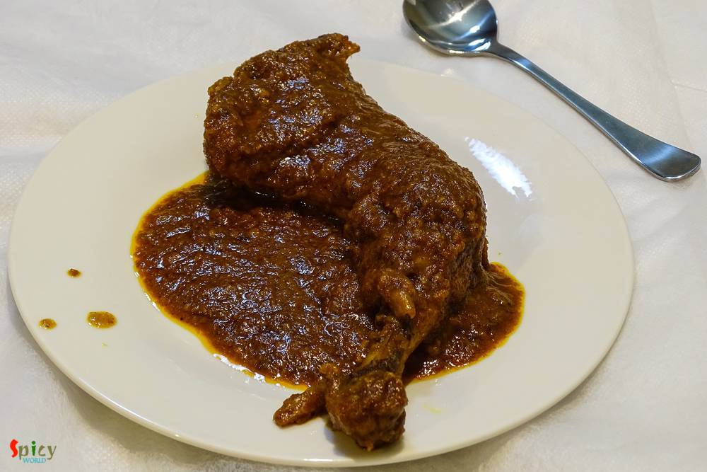 Kolhapuri Murgh Masala / Kolhapuri Chicken Curry