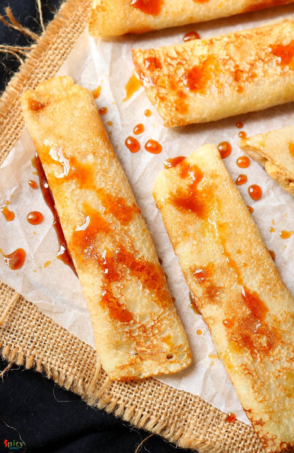 Cooking Step: Patisapta with Makha Sondesh filling