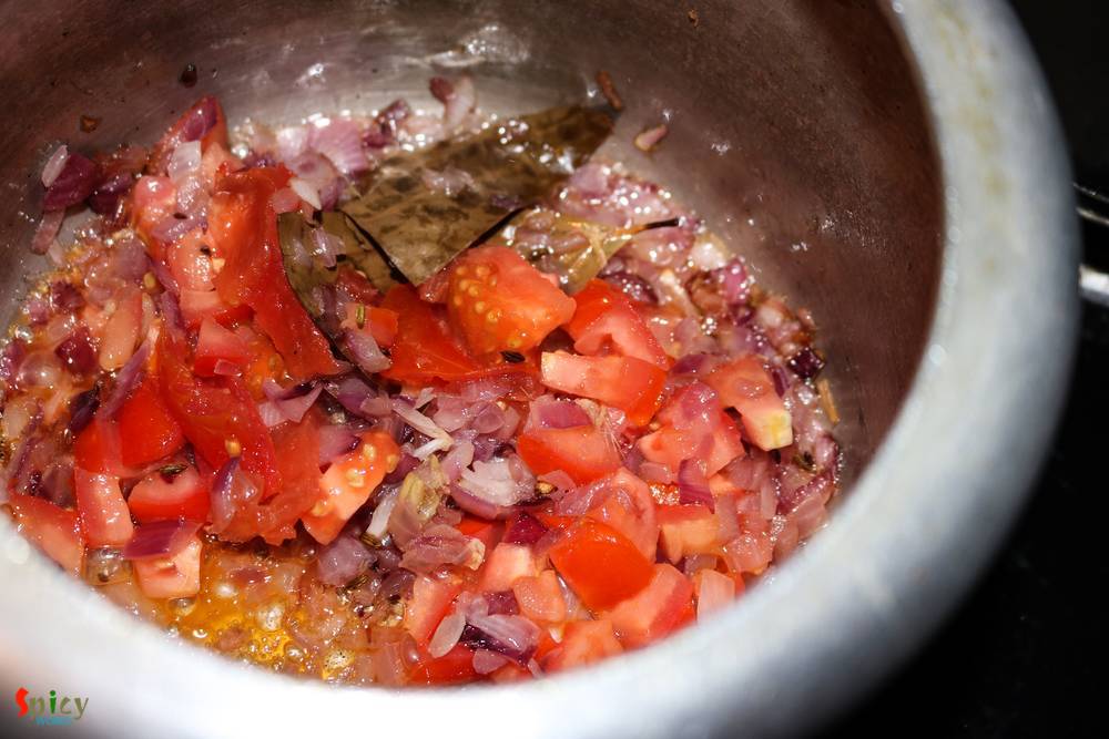 Cooking Step: Whole Moong Curry / Sabut Moong Daal Tadka Cooking Step: Whole Moong Curry / Sabut Moong Daal Tadka